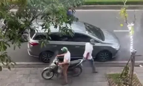 Va quẹt giao thông, rượt đuổi 'đánh hội đồng' tài xế ôtô ở TPHCM