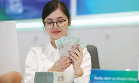 Dự kiến điều chỉnh lương cơ sở tăng khoảng 8% từ ngày 1/7