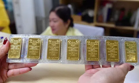 Giá vàng hôm nay 13.3: Tiếp đà giảm mạnh về dưới 185 triệu