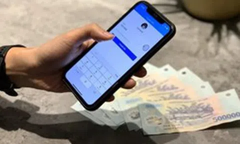 Cơ quan Thuế cảnh báo hộ kinh doanh chuyển doanh thu qua tài khoản của nhân viên, người thân: Có thể phạt cả người trốn thuế và người cho mượn tài khoản!