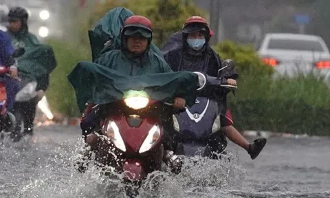 TP.HCM xuất hiện mưa trái mùa