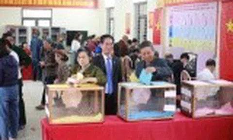 Hơn 1 triệu cử tri Quảng Ninh nô nức đi bầu cử, hưởng ứng “Ngày hội non sông”