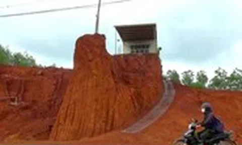 Nhà tui bỗng dưng thành hầm