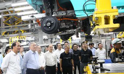 Thăm nhà máy VinFast tại quê hương tỷ phú Phạm Nhật Vượng, Phó Thủ tướng đánh giá cao Vingroup ở một việc