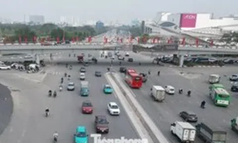 Hà Nội phân luồng giao thông để thi công hầm chui nút giao Cổ Linh