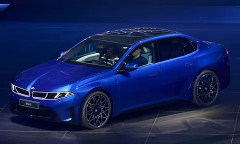 Chi tiết sedan thuần điện BMW i3 50 xDrive vừa ra mắt