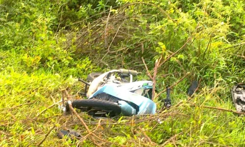 Tai nạn giao thông khiến 2 người đi xe 'xì-po' tử vong