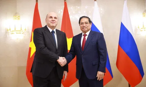 Thủ tướng Phạm Minh Chính hội đàm với Thủ tướng Nga