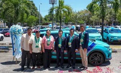 2.500 taxi điện VinFast đổ bộ Philippines: Tham vọng "chia phần" miếng bánh gọi xe từ tay Grab