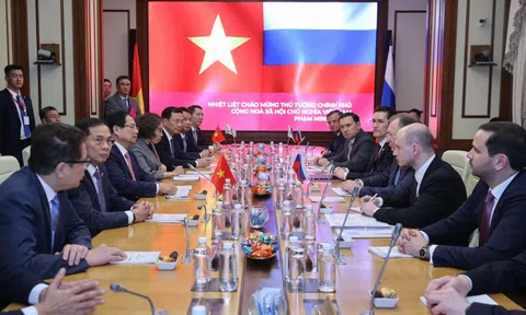 Thủ tướng thăm, làm việc với đối tác hàng đầu của Việt Nam về dầu khí