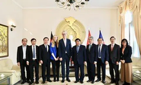 Khuyến khích Tập đoàn phần mềm doanh nghiệp lớn nhất thế giới hỗ trợ doanh nghiệp Việt vươn ra toàn cầu