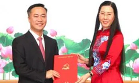 Thứ trưởng Bộ Xây dựng Nguyễn Việt Hùng giữ chức Phó bí thư Tỉnh ủy Khánh Hòa