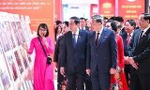 Ban Bí thư: Đầu tư, hình thành tập đoàn xuất bản, truyền thông chủ lực quốc gia