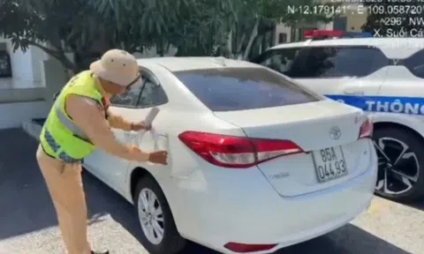 Phạt 27 triệu đồng vì đi xe hết hạn đăng kiểm trên cao tốc