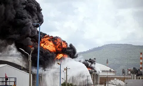 Mỹ đưa ra cảnh báo mới, Iran đánh giá đề xuất của Mỹ "không thực tế"