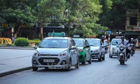 Hà Nội yêu cầu các hãng xe công nghệ xây dựng lộ trình chuyển đổi sang xe năng lượng xanh