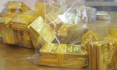 Giá vàng tăng mạnh, nhiều người tiếc nuối vì mất cơ hội mua giá thấp