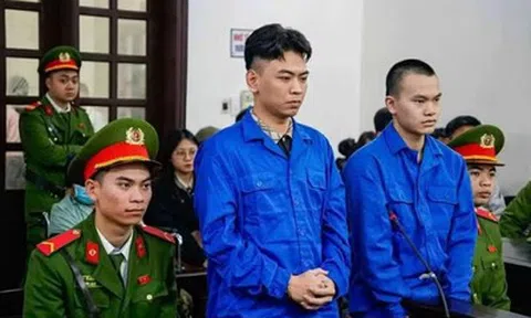 Vụ "tổng tài" giơ tay chỉ đạo đàn em đánh người ở quán cà phê: Y án 24 tháng tù giam