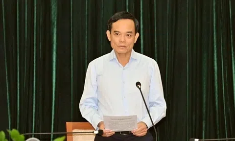 Gỡ thủ tục, thúc đầu tư, TP.HCM phấn đấu tăng trưởng từ 10% trở lên