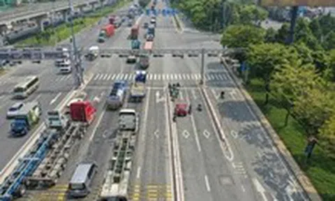 Hiện trạng 5 nút giao cửa ngõ phía Đông dự kiến làm 'luồng xanh', xe không phải dừng đèn đỏ