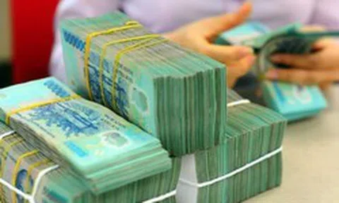 Lãi suất tiền gửi tiết kiệm tháng 4/2026: Điều chỉnh để hút khách hàng có nguồn vốn lớn