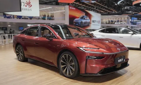 Sedan điện Toyota bZ7 nhận hơn 3.100 đơn hàng trong giờ đầu mở bán