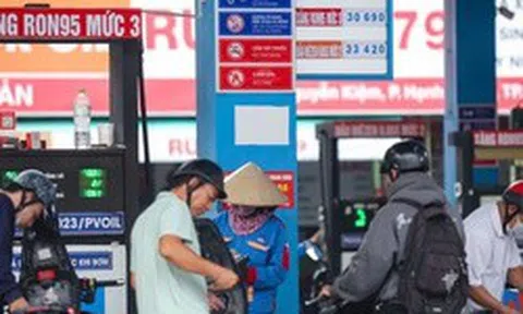 CPI tháng 3/2026 tăng cao nhất 5 năm, chịu áp lực lớn từ giá xăng dầu và vận tải