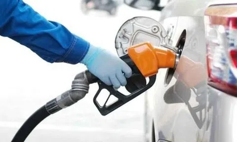 Nguồn cung xăng dầu trong nước đủ đảm bảo cho sản xuất và tiêu dùng đến hết tháng 4