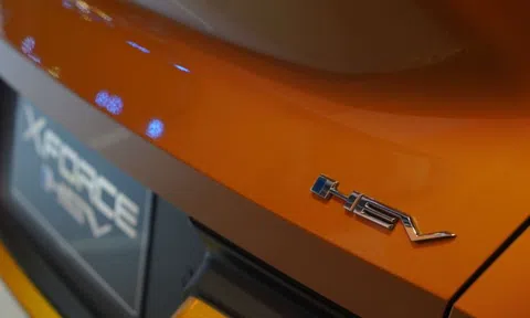 Mua xe hybrid Nhật Bản, Hàn Quốc trong tháng 4 được giảm đến 200 triệu