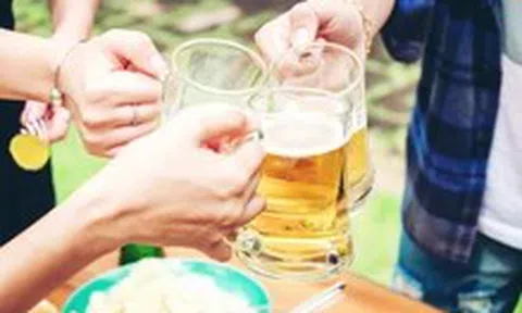 Tin tức sáng 6-4: Rượu bia liên quan hơn 230 loại bệnh và chấn thương; Bệnh viện Bạch Mai 115 tuổi