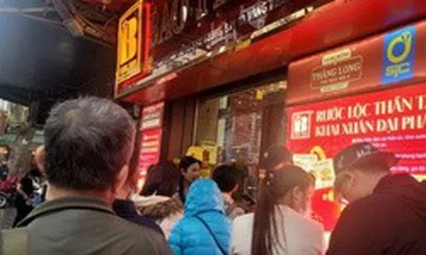 Bảo Tín Minh Châu nói gì sau khi ông Vũ Minh Châu và con trai bị khởi tố?