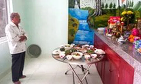 Những kỷ vật thân thương còn lại - Kỳ 6: Bộ lư đồng và cây gậy tre của nội tôi