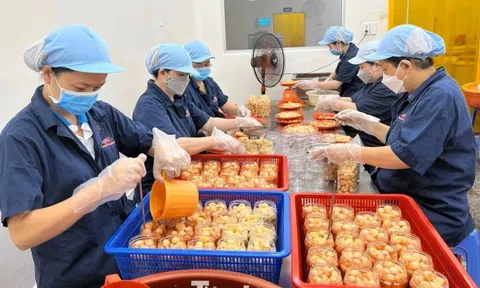 Doanh nghiệp TP.HCM xoay lịch cho công nhân nghỉ lễ thế nào?