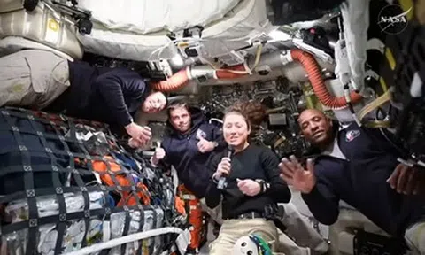 Sứ mệnh tới Mặt Trăng Artemis II phá vỡ kỷ lục khoảng cách của tàu không gian từ Trái Đất