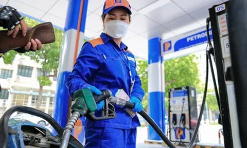 Dự kiến kéo dài ưu đãi thuế nhập khẩu 0% đối với mặt hàng xăng dầu