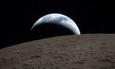 Lời chào của chị Hằng