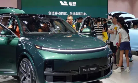 Đảng Dân chủ kêu gọi Tổng thống Trump chặn Trung Quốc làm xe tại Mỹ