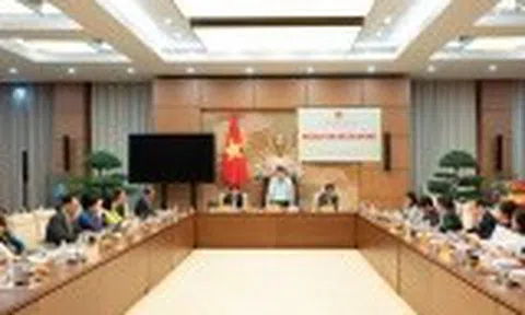 Xây dựng các cơ chế, chính sách thu hút đầu tư và phát triển công nghiệp văn hóa theo hướng hiện đại