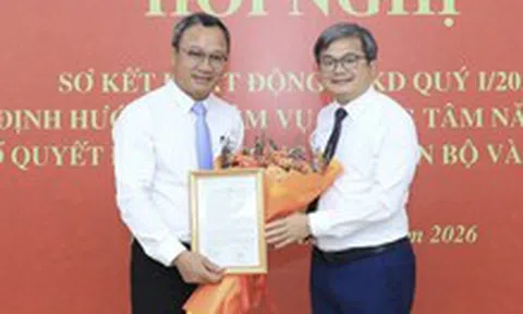 Ông Khuất Việt Hùng thôi làm Chủ tịch Hanoi Metro