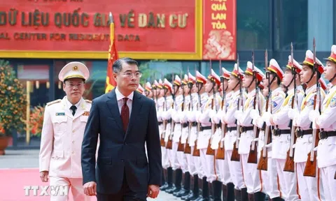 Hiện đại hóa phương thức quản trị, xây dựng nền hành chính phục vụ