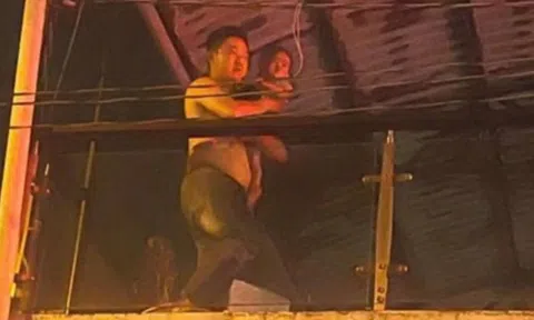 Cửa khóa vân tay khiến nhiều người mắc kẹt trong vụ cháy ở TP.HCM