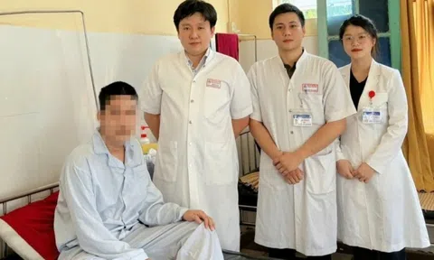 Bệnh nhân nuốt cùng lúc 3 bàn chải đánh răng