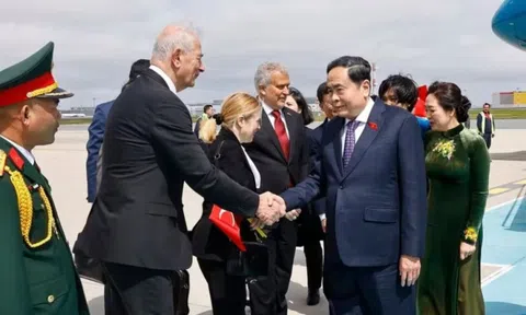 Chủ tịch Quốc hội đến Thổ Nhĩ Kỳ