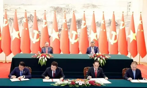 Lễ ký các văn kiện hợp tác giữa hai nước Việt Nam - Trung Quốc
