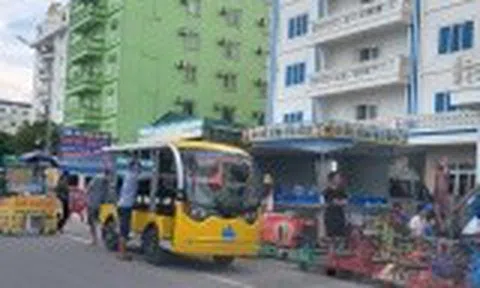 Yêu cầu người lái xe điện ở Khu du lịch Hải Tiến phải có bằng lái B2 trở lên