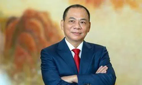 Tỷ phú Phạm Nhật Vượng xuất hiện bên cạnh Masayoshi Son, Gautam Adani, Mukesh Ambani