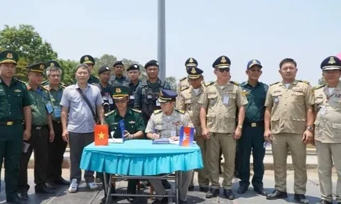 Tiếp nhận 226 công dân Việt Nam do Campuchia trao trả