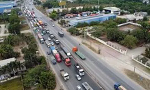 Sửa chữa quốc lộ 51 gây ùn tắc: Chủ tịch Đồng Nai yêu cầu khẩn trương khắc phục