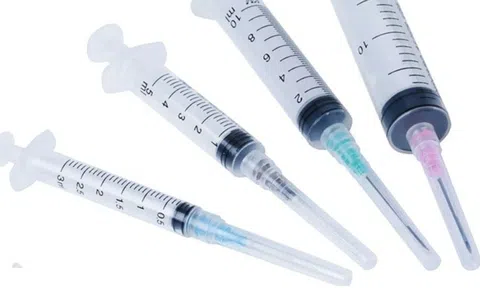 Tin mới vụ giáo viên ở TP.HCM phạt 5 học sinh tự đâm kim tiêm vào tay