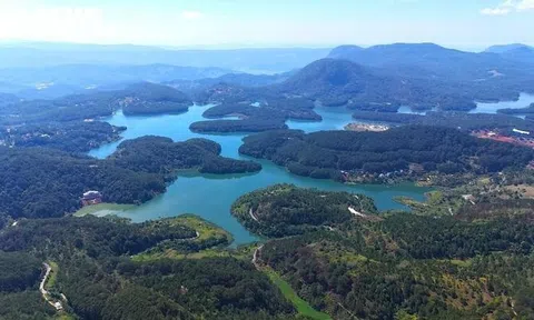 Công an Lâm Đồng tìm tung tích người tử vong trong hồ Tuyền Lâm